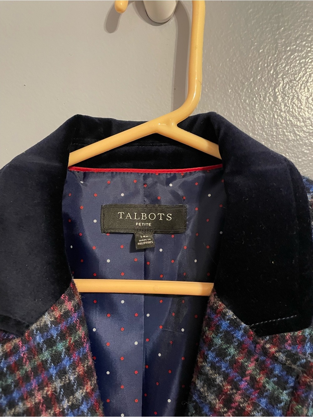 Talbots Multicolor Plaid Wool-Blend Blazer with Black Velvet Collar - Picture 2 of 4